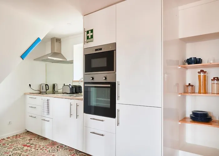 Cozy Flat In Santa Apolonia *